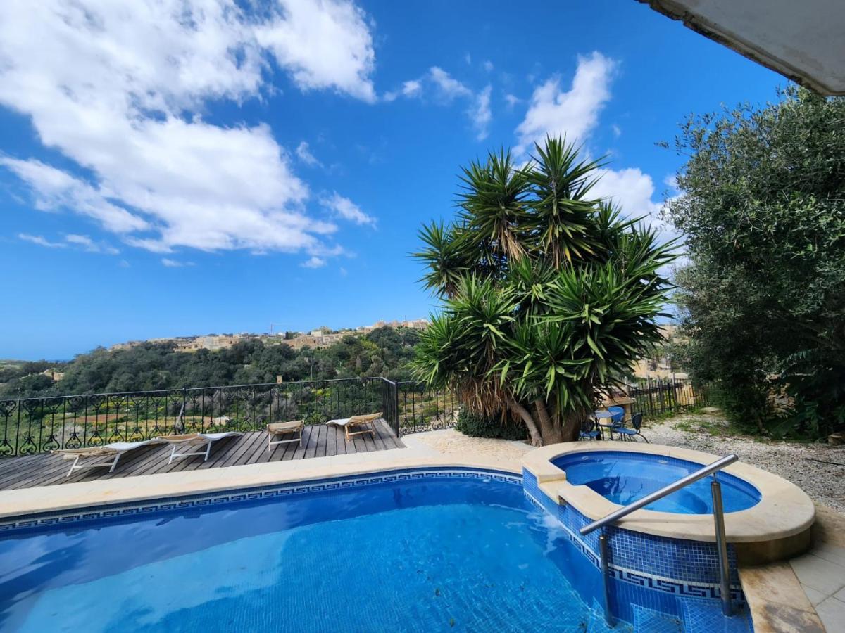 Gozo Island Escape Sleeps 4 With Private Bathroom Ghajn il-Kbira  Eksteriør billede